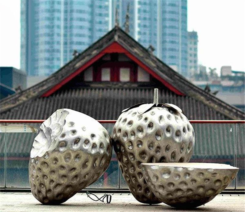 不锈钢草莓雕塑图片