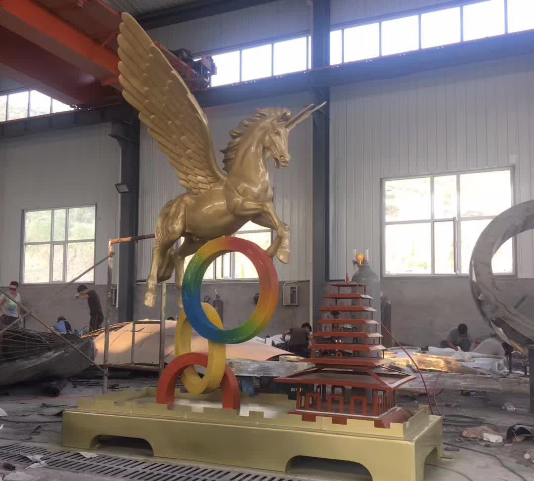 不锈钢飞马踩圆圈雕塑图片