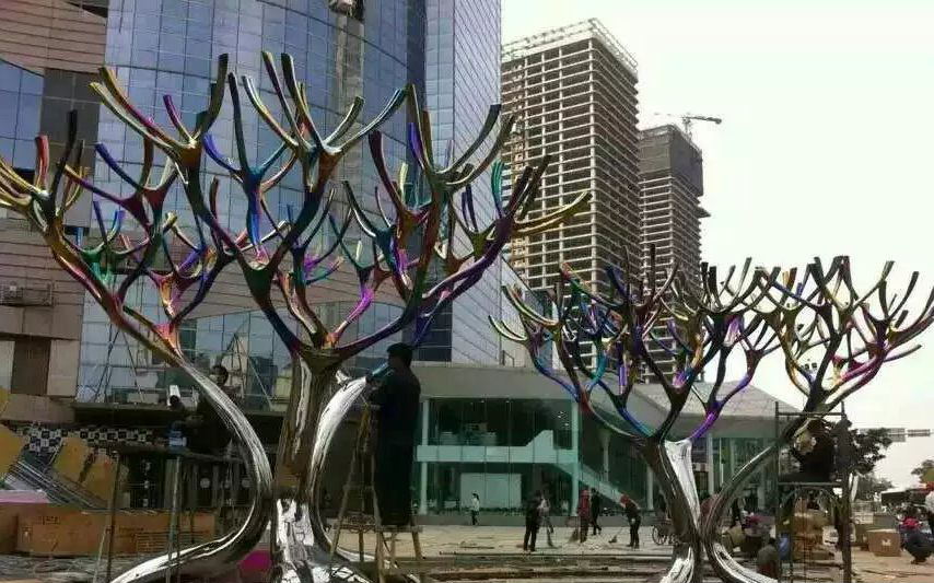 不锈钢树枝景观雕塑图片
