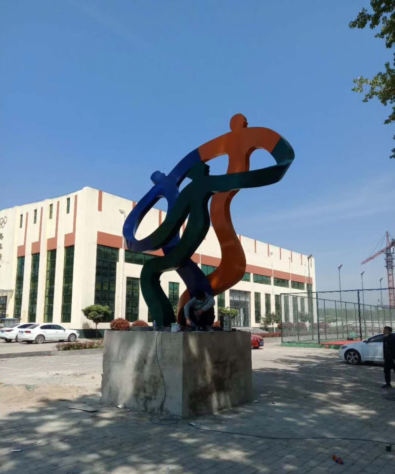 城市不锈钢创意线条雕塑图片