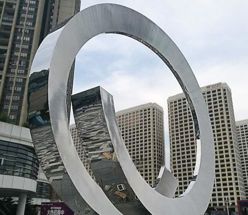 大型城市不锈钢抽象雕塑图片