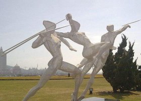 不锈钢标枪公园雕塑 