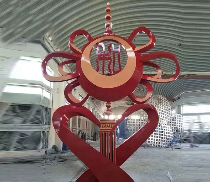 不锈钢和字中国结雕塑图片
