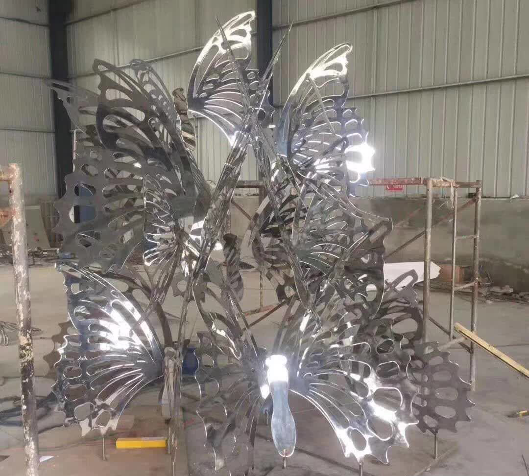 不锈钢蝴蝶雕塑图片