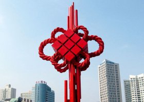 大型中国结不锈钢雕塑