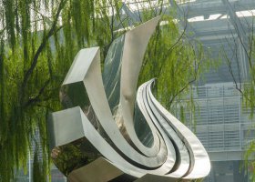 不锈钢抽象鸽子景观雕塑