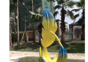 不锈钢抽象羽毛雕塑