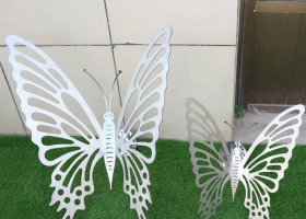 不锈钢镂空蝴蝶雕塑