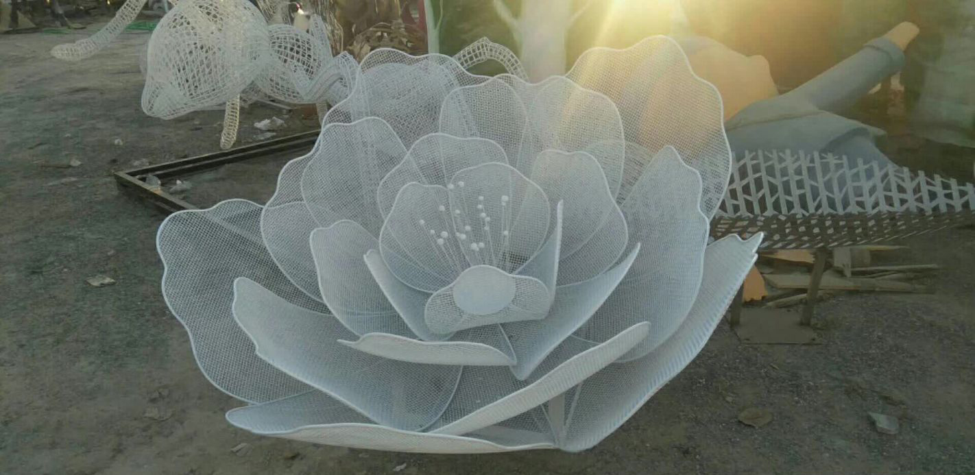 不锈钢花朵雕塑图片