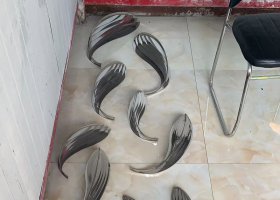 不锈钢抽象鱼群雕塑户外摆件 