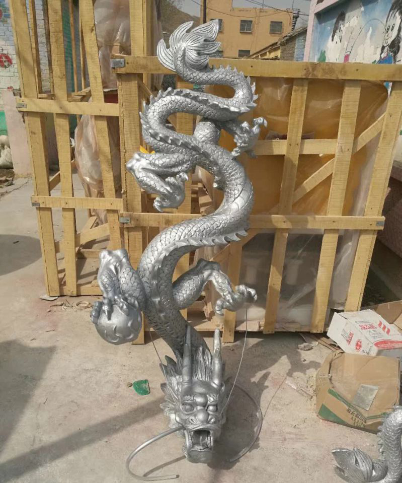 不锈钢龙雕塑图片