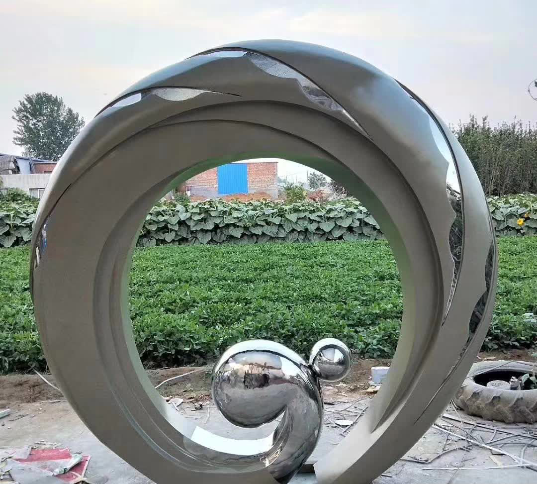 抽象圆环不锈钢雕塑图片