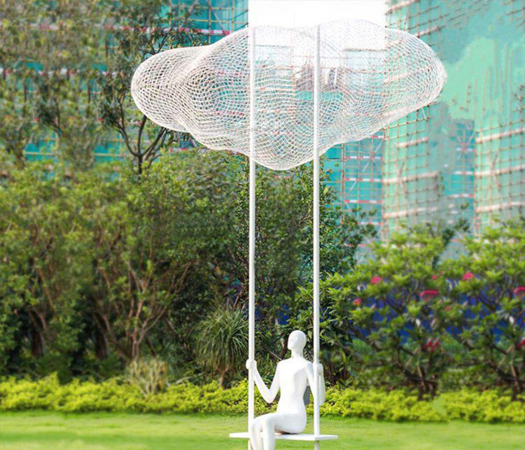 公园不锈钢抽象镂空云朵雕塑  图片