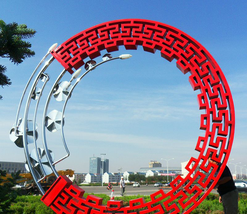 不锈钢户外花环雕塑图片