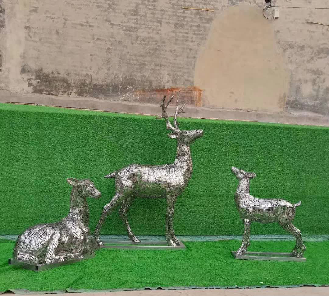 不锈钢镂空装饰鹿雕塑图片