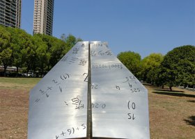 不锈钢飞机雕塑