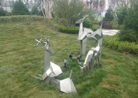 不锈钢几何抽象鹿 