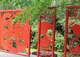公园不锈钢剪纸喜字新郎新娘雕塑