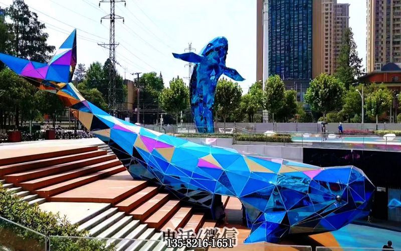 几何不锈钢喷镀块面鲸鱼雕塑