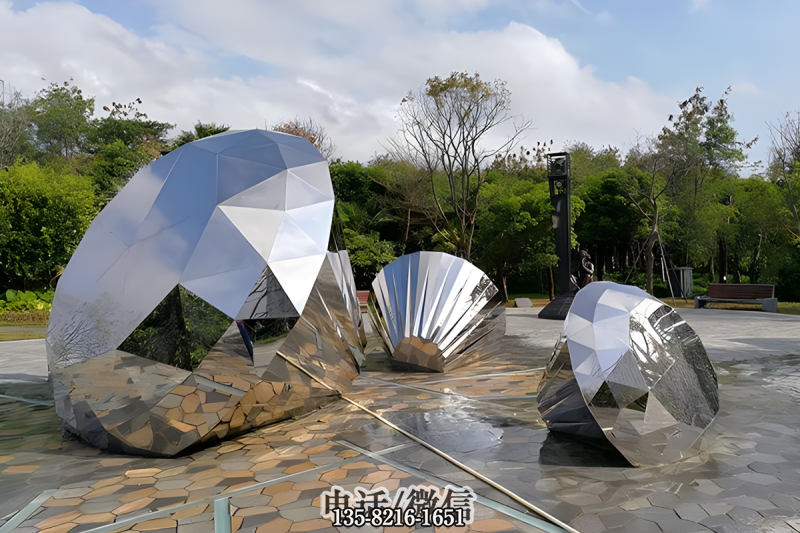 镜面不锈钢钻石景观摆件