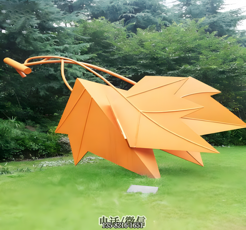 不锈钢仿真枫叶雕塑摆件