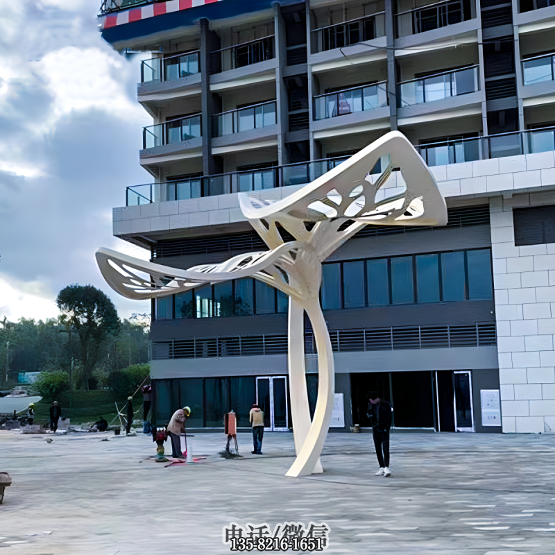镂空树叶不锈钢广场景观雕塑
