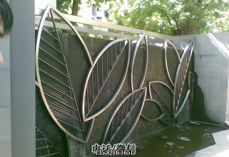 不锈钢树叶装饰画