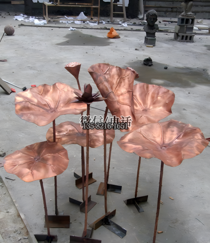 纯铜锻造荷花荷叶摆件 纯铜锻造荷花荷叶摆件